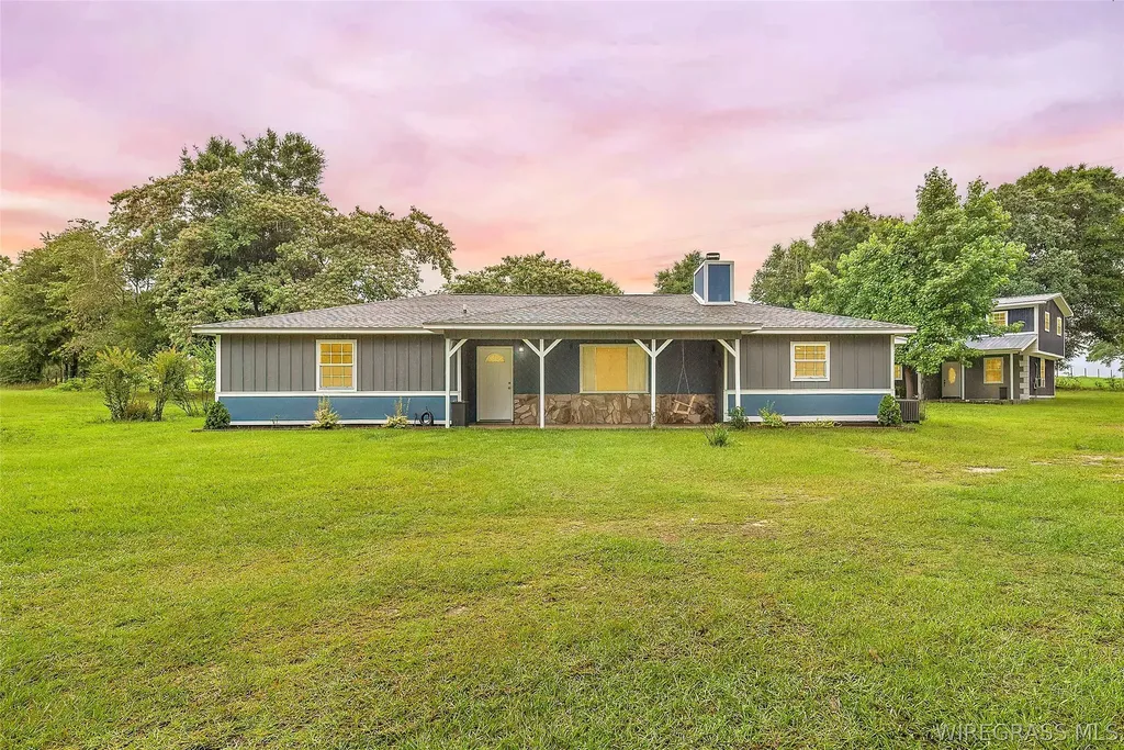 7727 S Highway 167 Hartford AL 36344