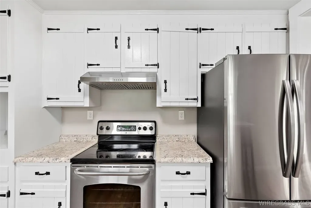 7727 S Highway 167 Hartford AL 36344
