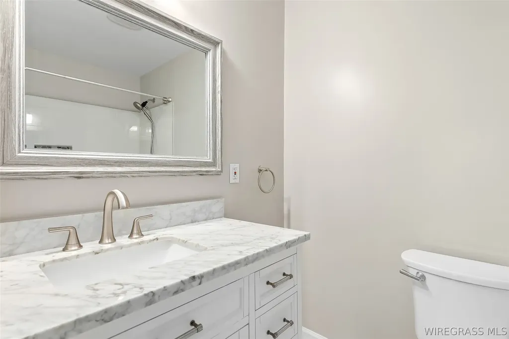 7727 S Highway 167 Hartford AL 36344