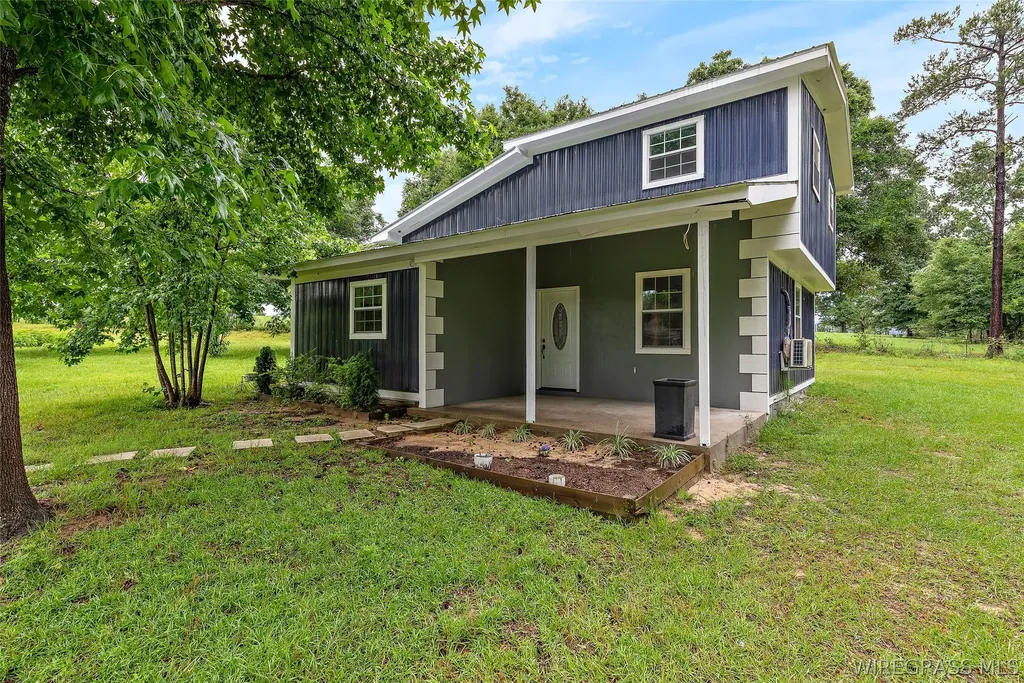 7727 S Highway 167 Hartford AL 36344