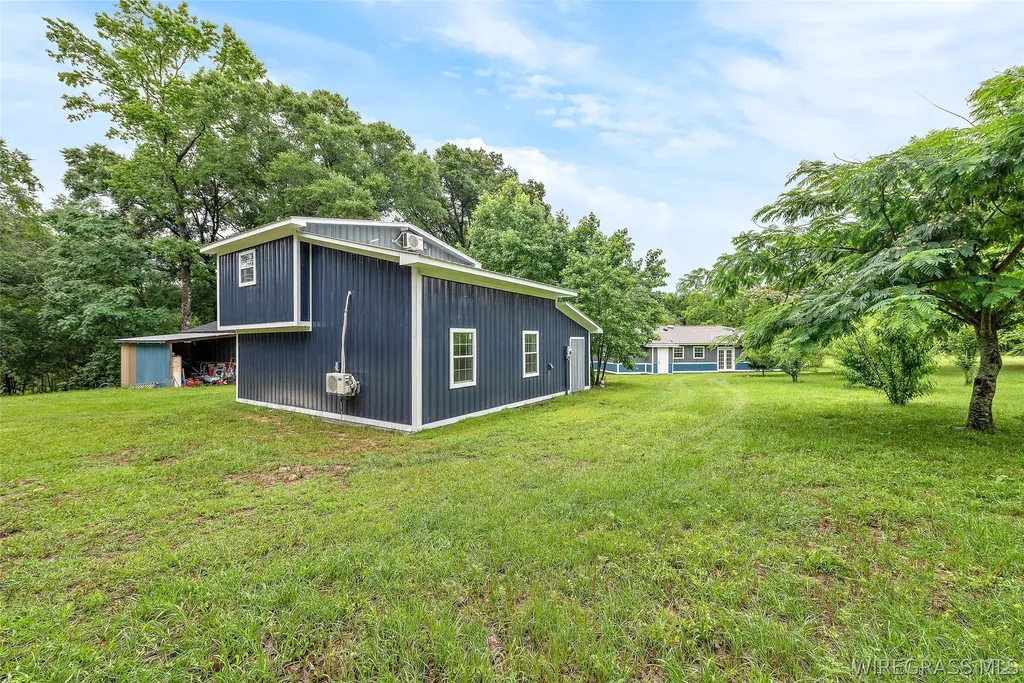 7727 S Highway 167 Hartford AL 36344