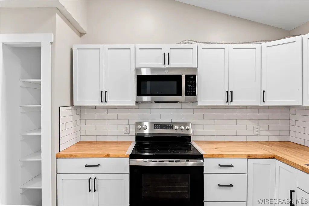 7727 S Highway 167 Hartford AL 36344
