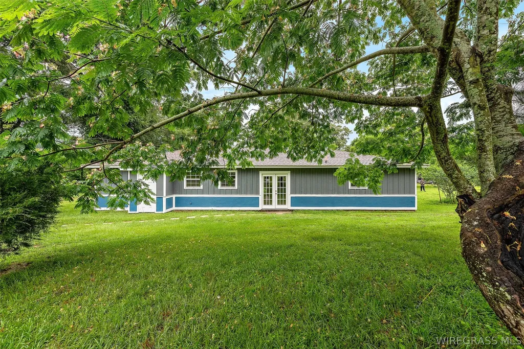 7727 S Highway 167 Hartford AL 36344