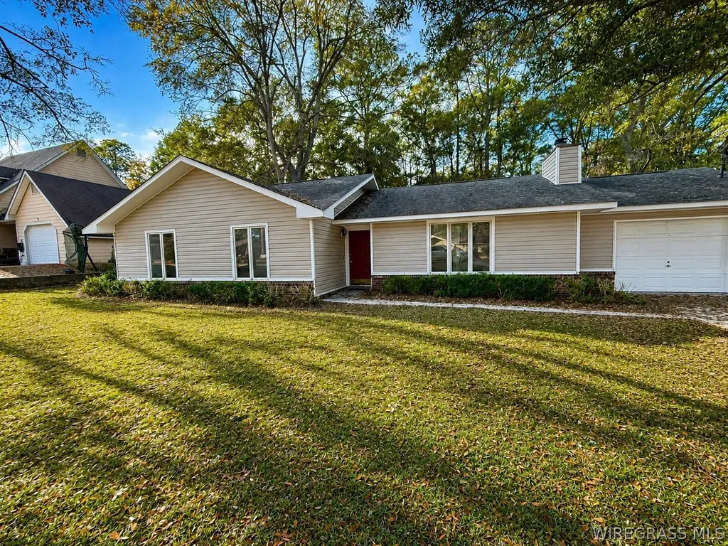 113 Crestview Drive Enterprise AL 36330