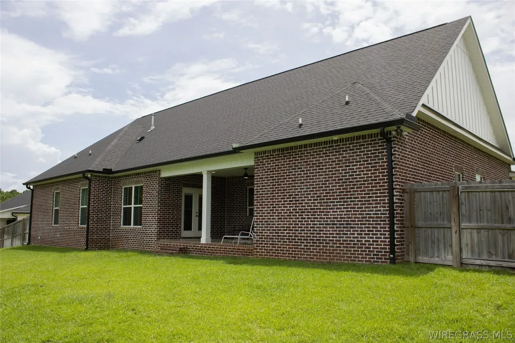 332 Lakes Drive Enterprise AL 36330