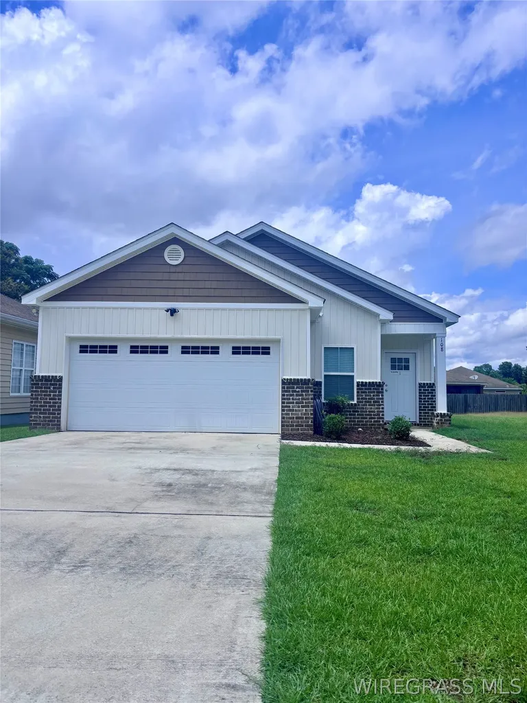 108 Heyward Drive Dothan AL 36303