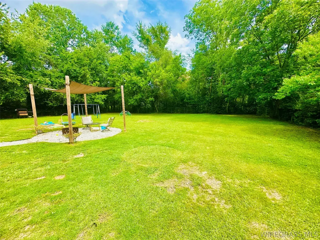 629 Holman Bridge Road Daleville AL 36322