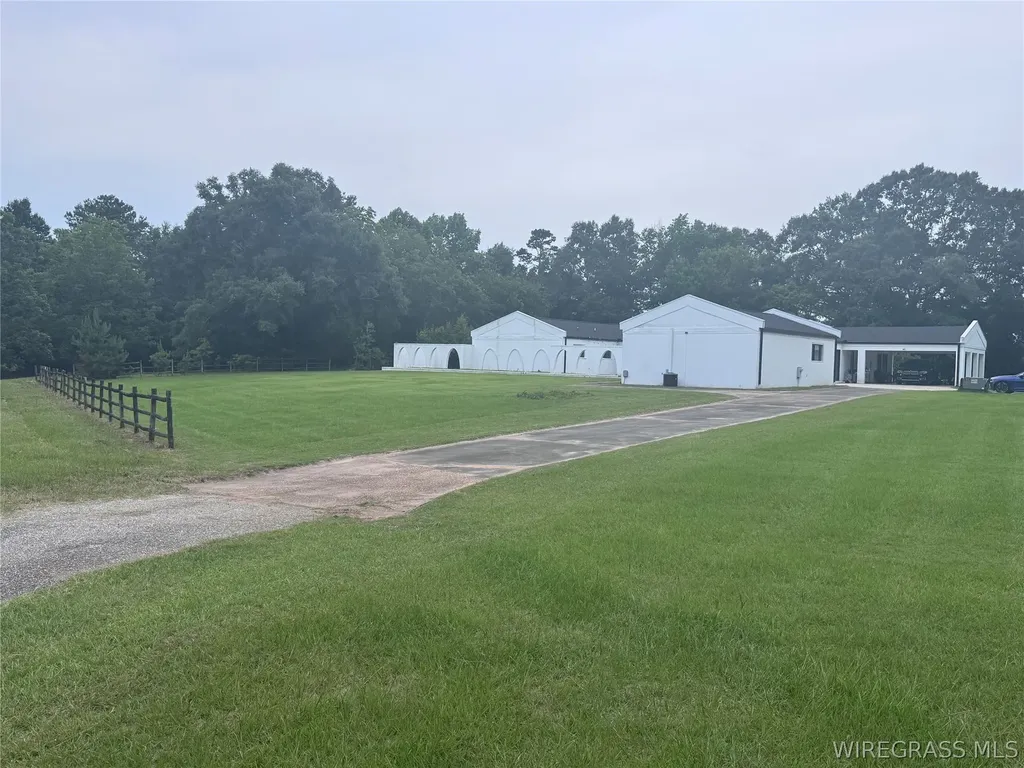 383 Peters Drive Ozark AL 36360