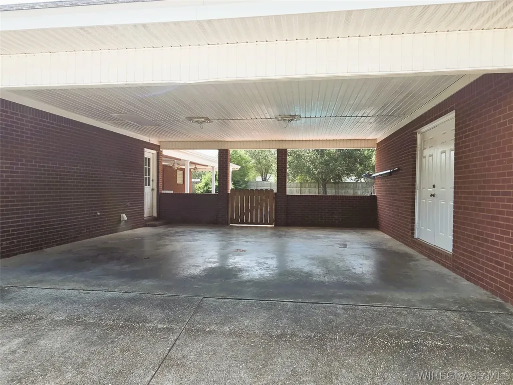 139 Southern Drive Enterprise AL 36330