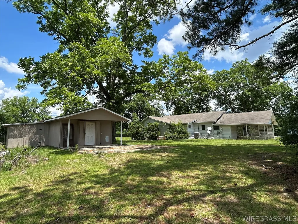 1549 Smith Avenue Elba AL 36323