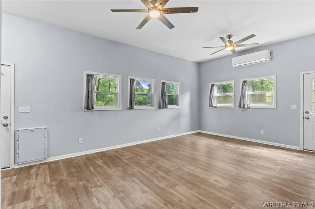 613 Chickasaw Road Enterprise AL 36330