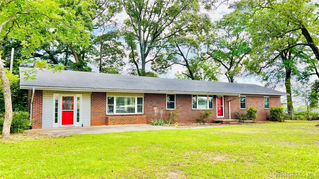 225 Lowe Drive Enterprise AL 36330