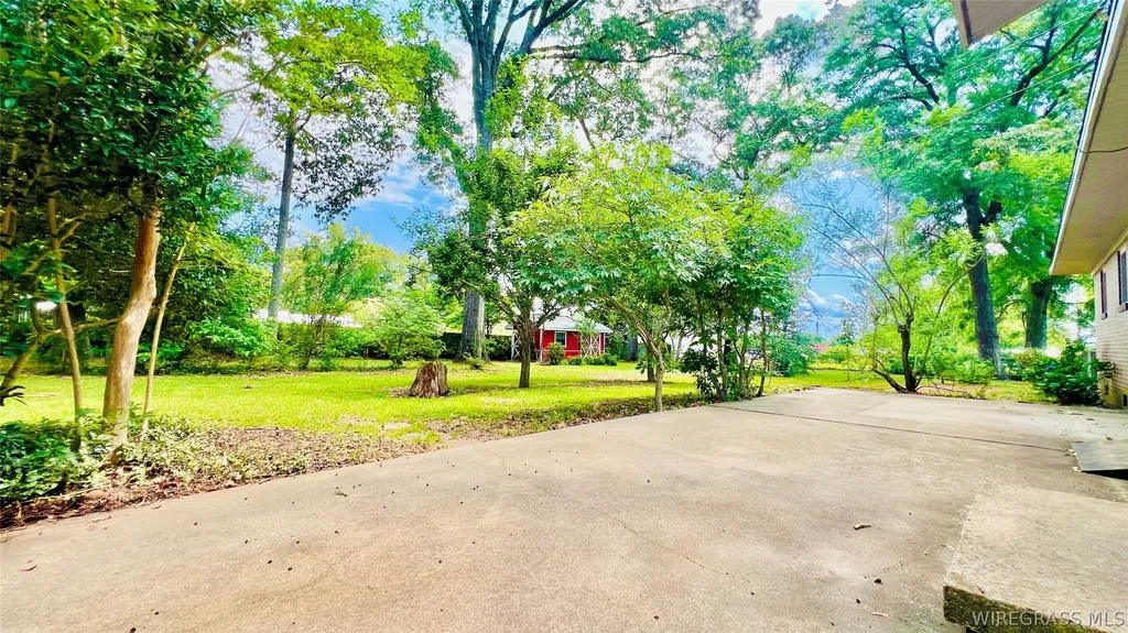 225 Lowe Drive Enterprise AL 36330