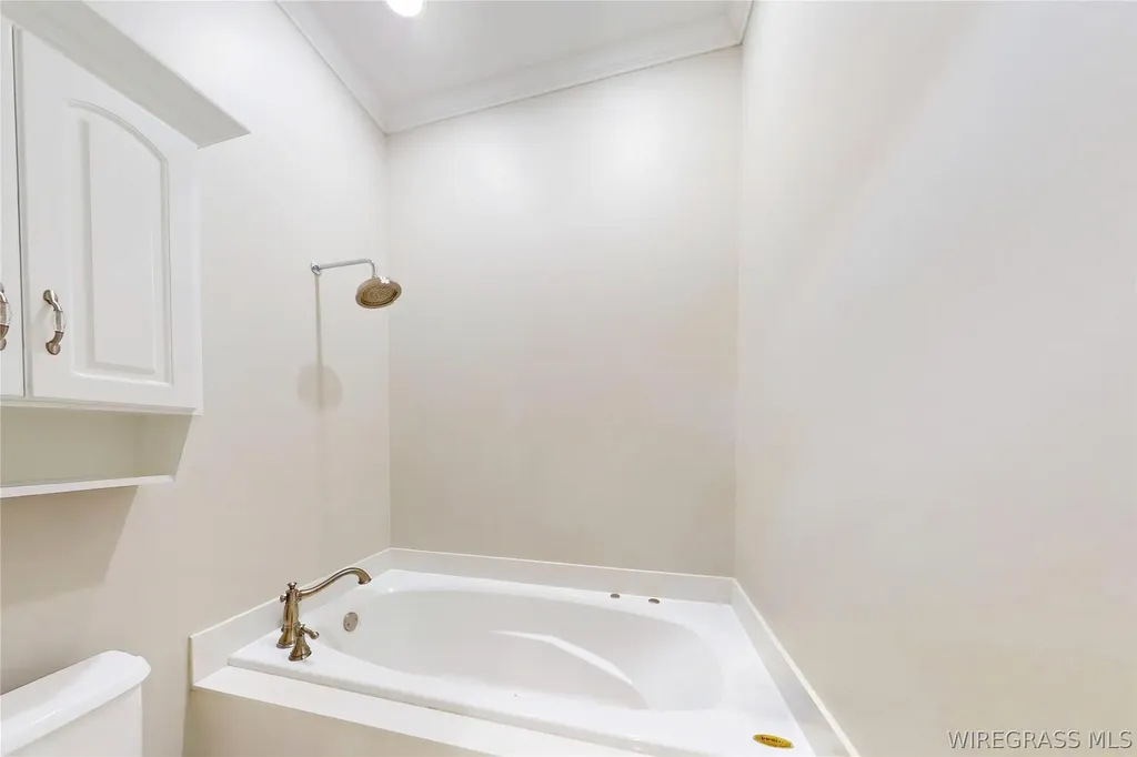 74 Deal Road Newton AL 36352