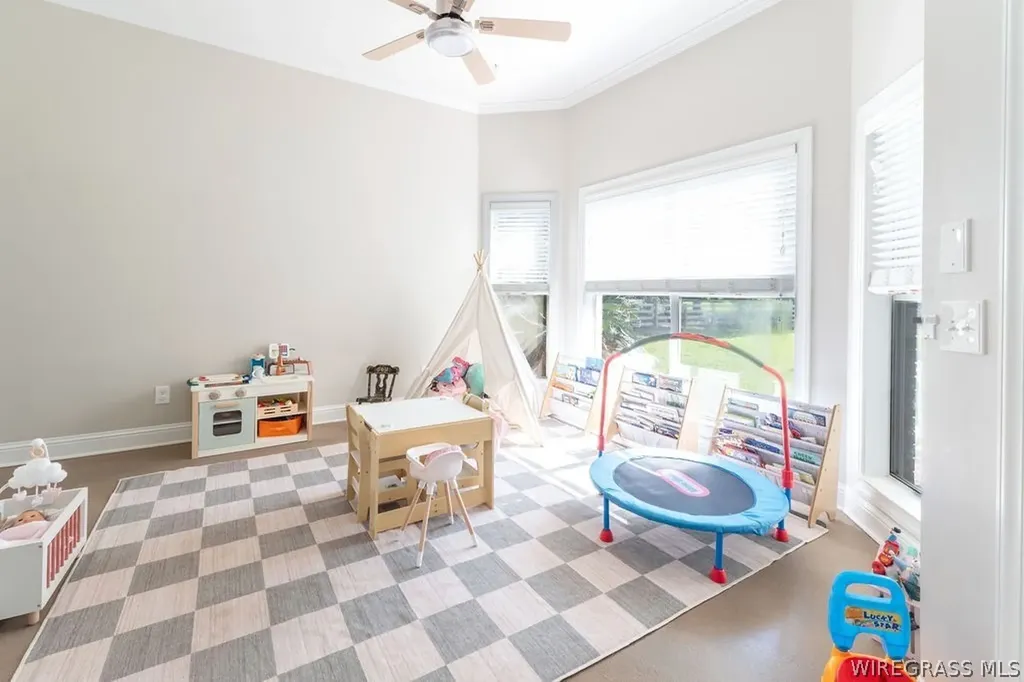 74 Deal Road Newton AL 36352