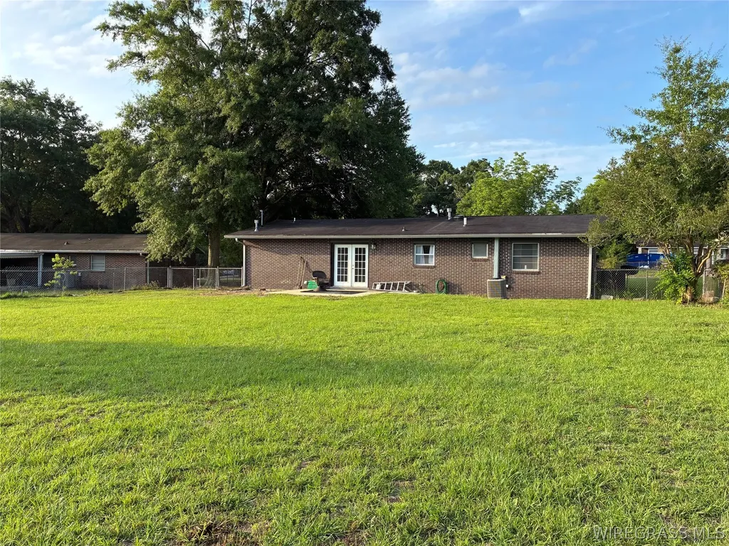 221 Plaza Drive Daleville AL 36322