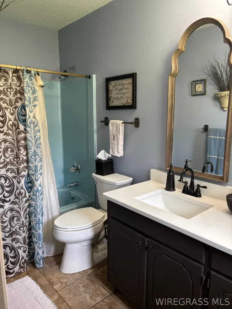 209 E Hickory Bend Road Enterprise AL 36330