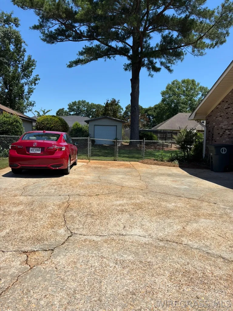 209 E Hickory Bend Road Enterprise AL 36330