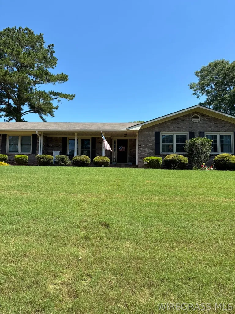 209 E Hickory Bend Road Enterprise AL 36330