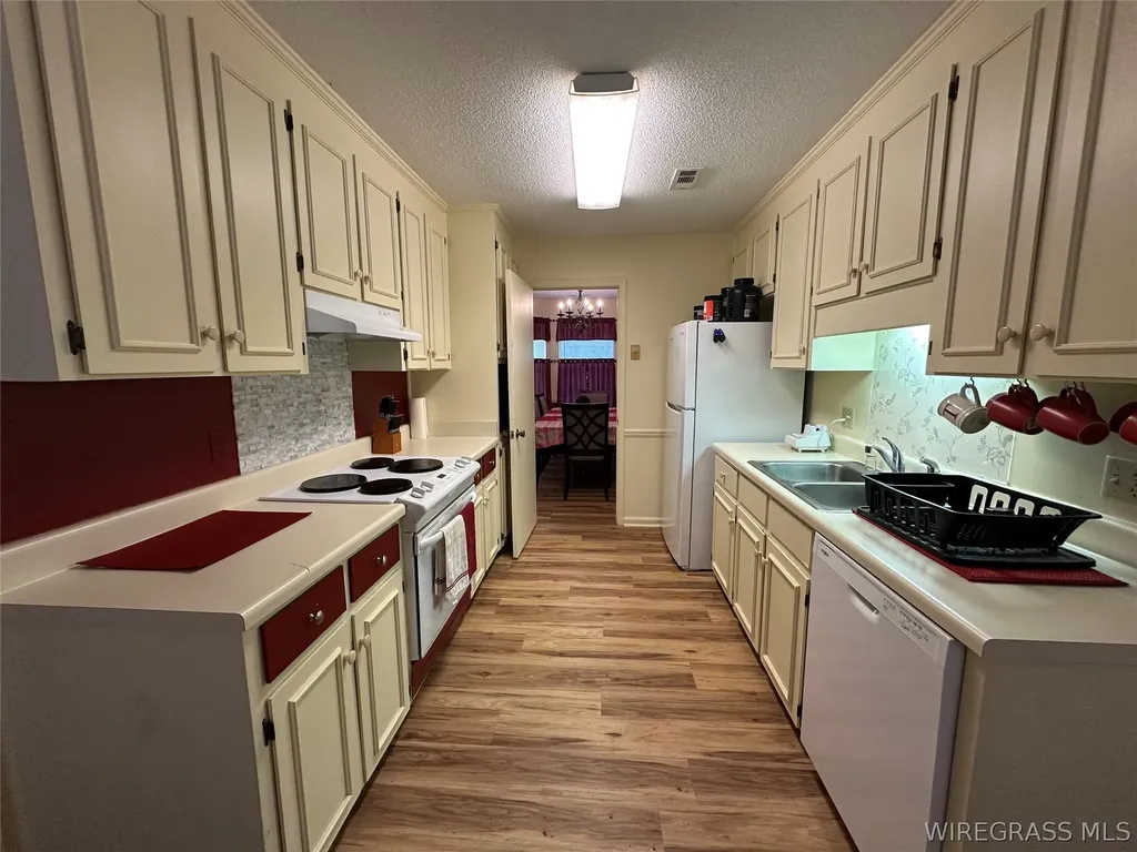 180 Grandview Street Ozark AL 36360