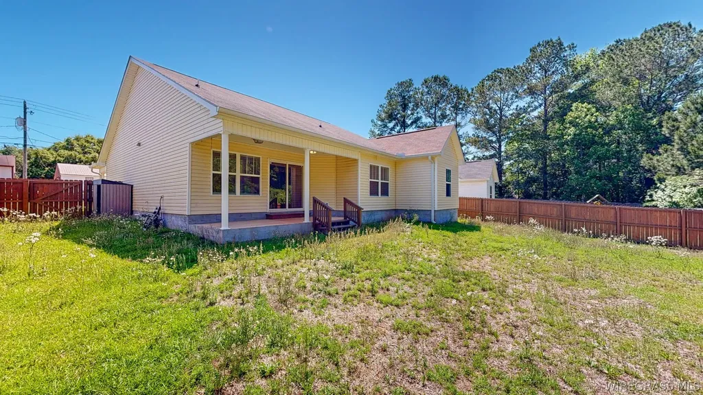 211 Edith Way Daleville AL 36332