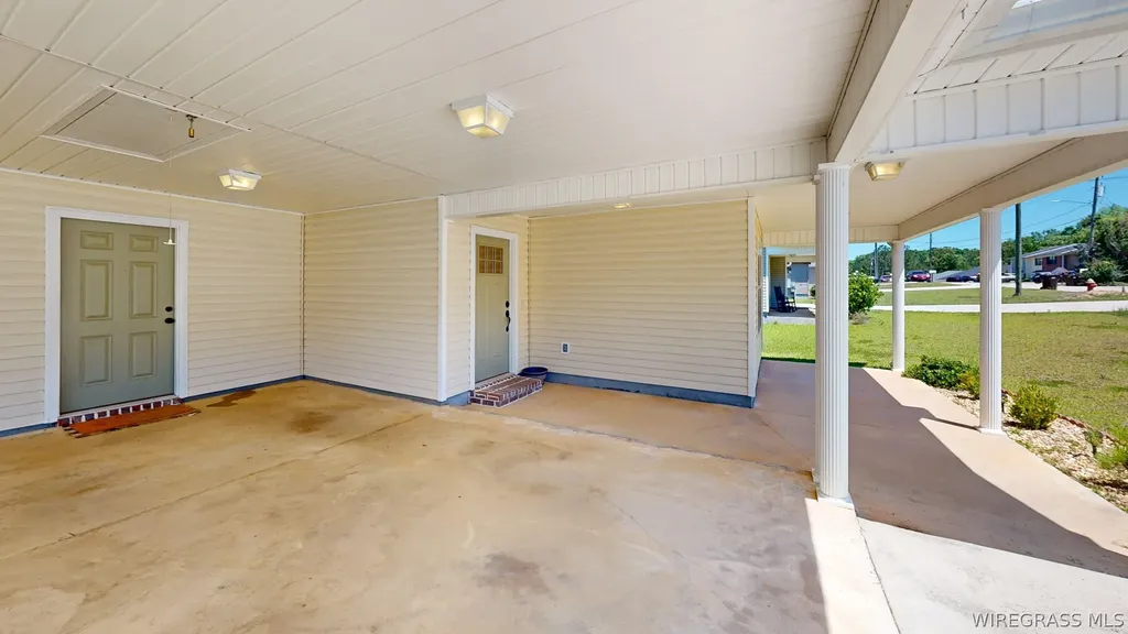 211 Edith Way Daleville AL 36332
