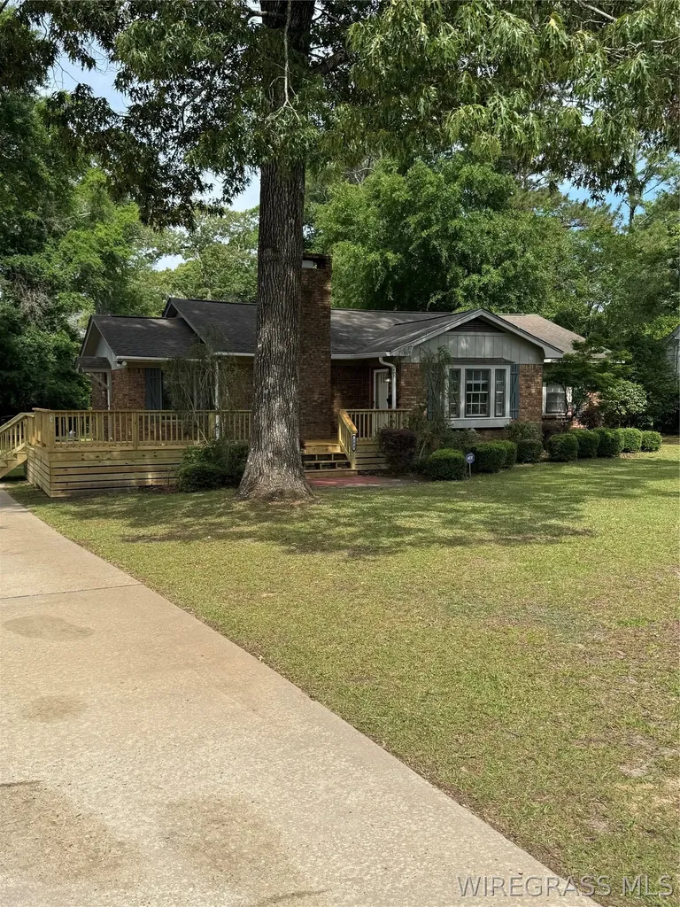 303 3rd Avenue Andalusia AL 36420