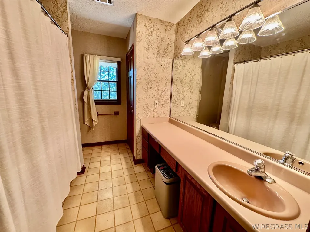 203 Laurel Breeze Drive Enterprise AL 36330