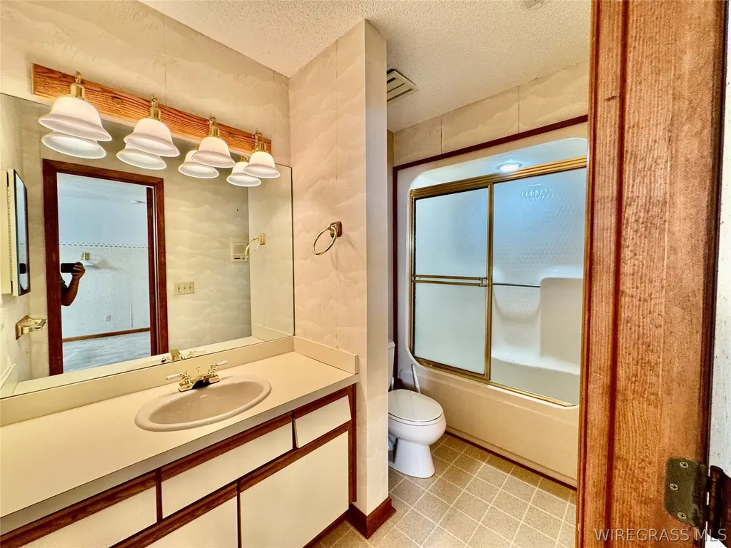 203 Laurel Breeze Drive Enterprise AL 36330