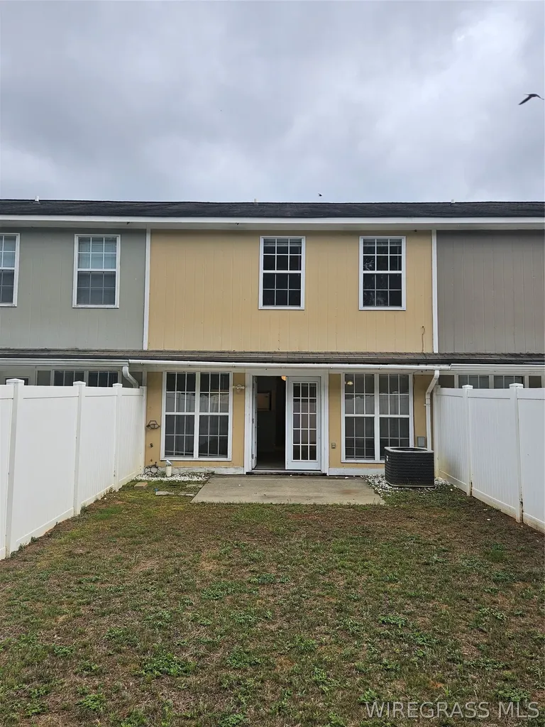 205 Winthrope Lane Enterprise AL 36330