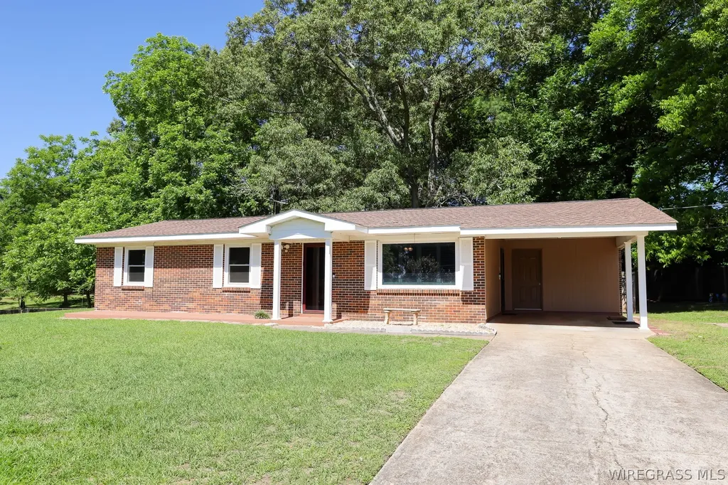 82 County Road 17 Enterprise AL 36330