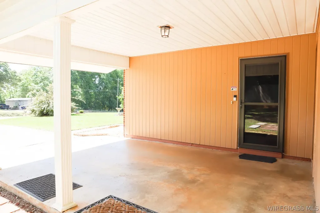 82 County Road 17 Enterprise AL 36330