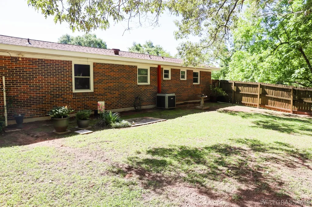 82 County Road 17 Enterprise AL 36330