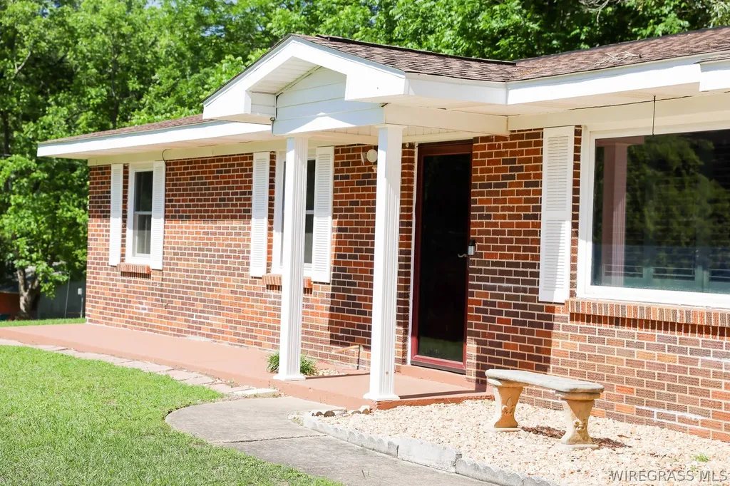 82 County Road 17 Enterprise AL 36330
