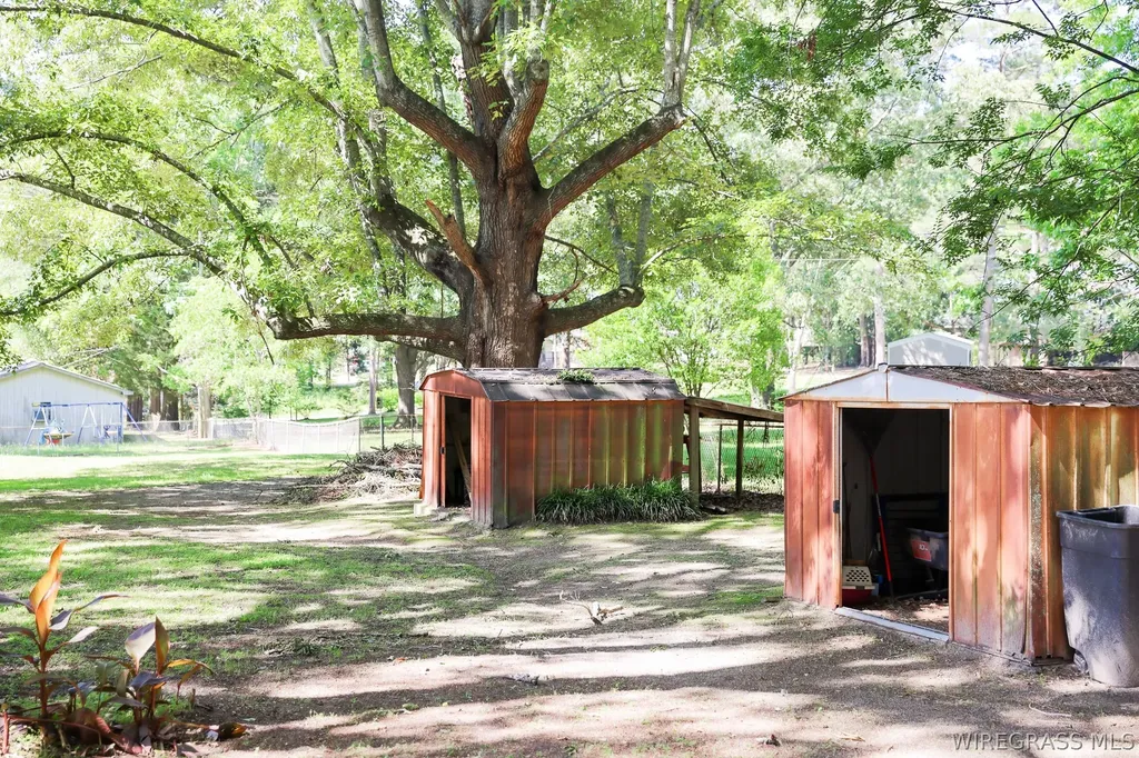 82 County Road 17 Enterprise AL 36330