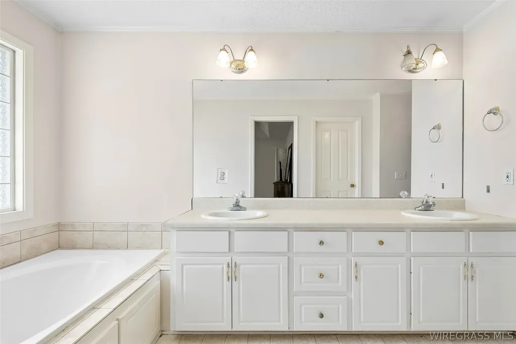 400 Mill Creek Circle Dothan AL 36305