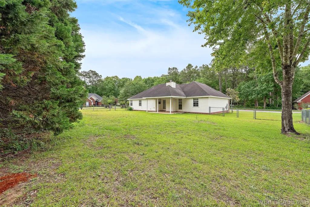 400 Mill Creek Circle Dothan AL 36305