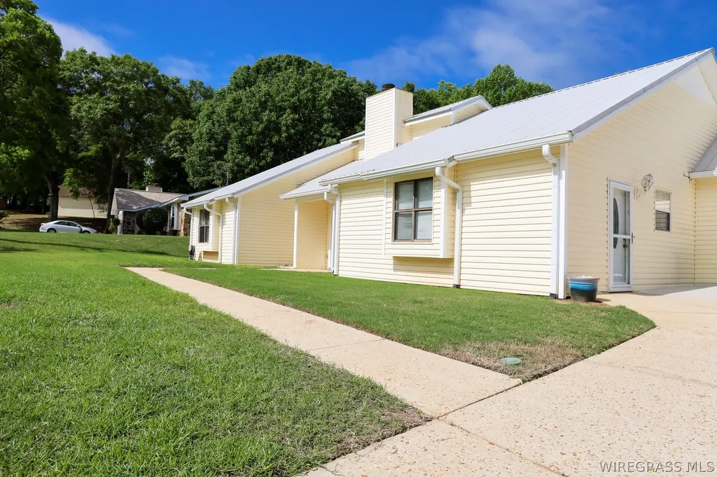 250 Hank Nix Drive Ozark AL 36360