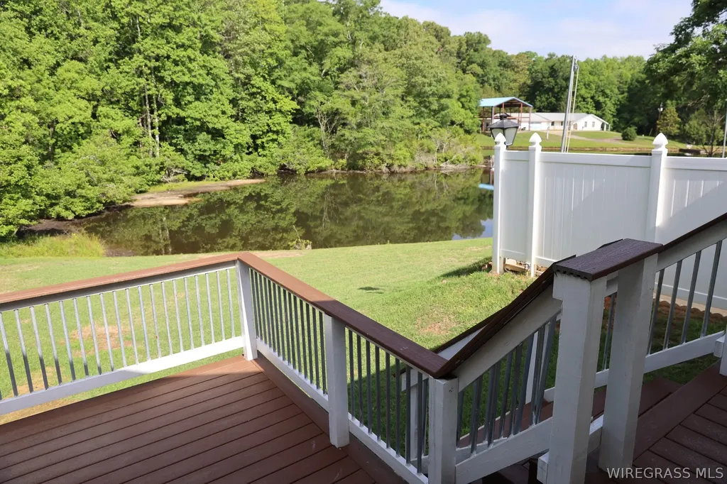 250 Hank Nix Drive Ozark AL 36360