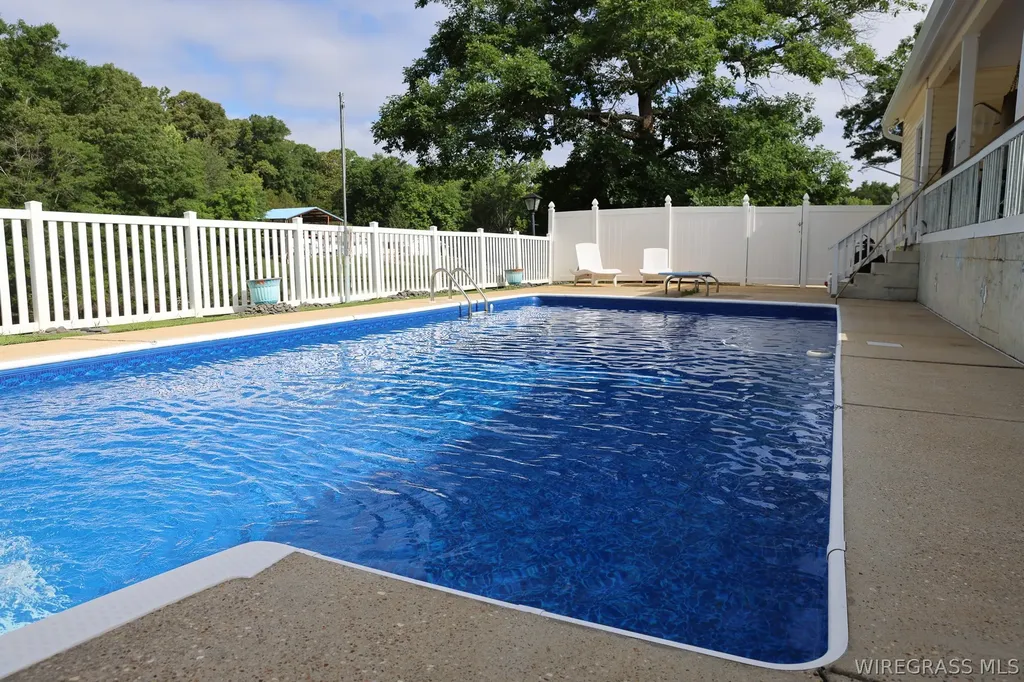 250 Hank Nix Drive Ozark AL 36360