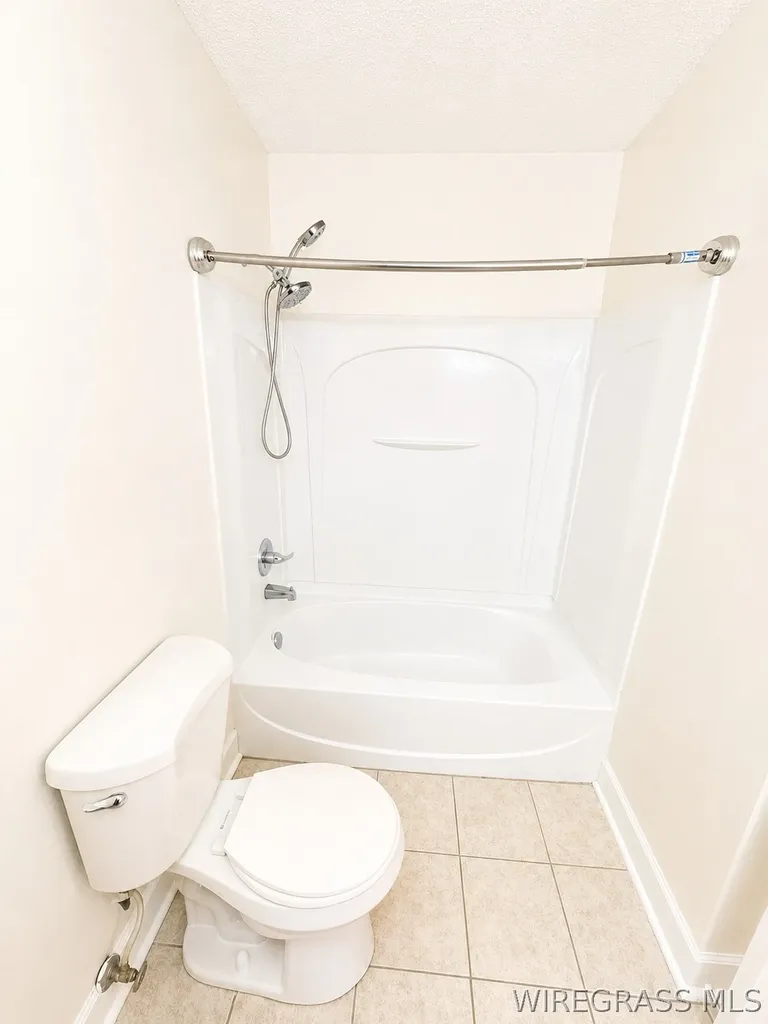 2002 Hardwick Drive Dothan AL 36303