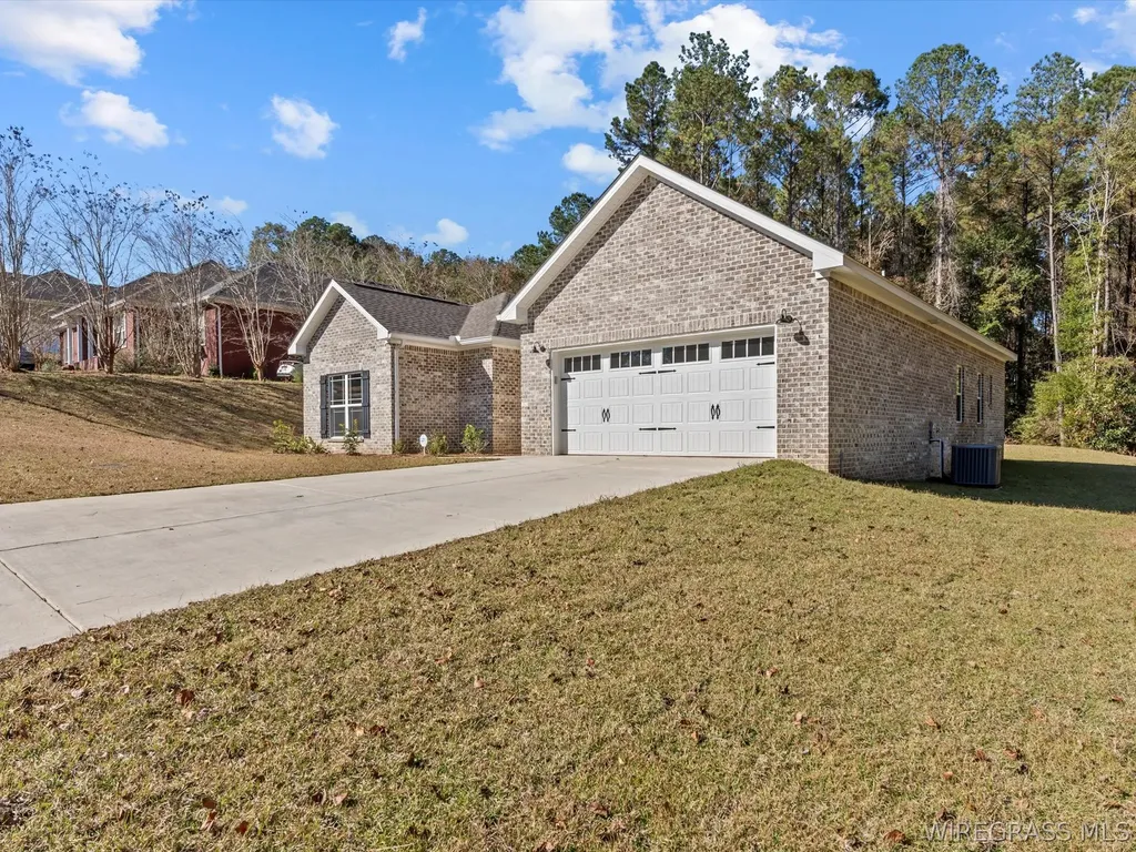 247 County Road 166 New Brockton AL 36351