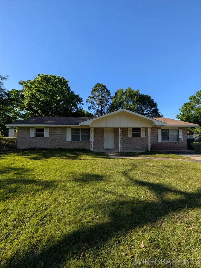 603 Falcon Street Dothan AL 36301