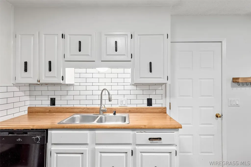 101 Foxhill Drive Enterprise AL 36330