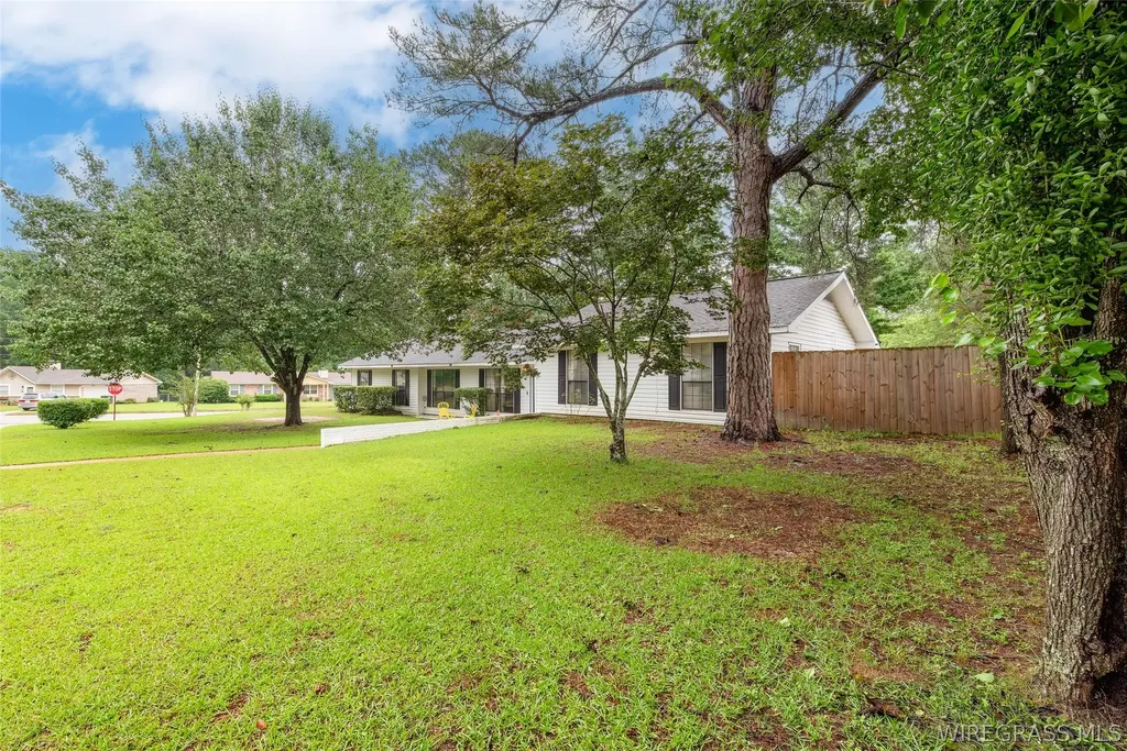 101 Foxhill Drive Enterprise AL 36330