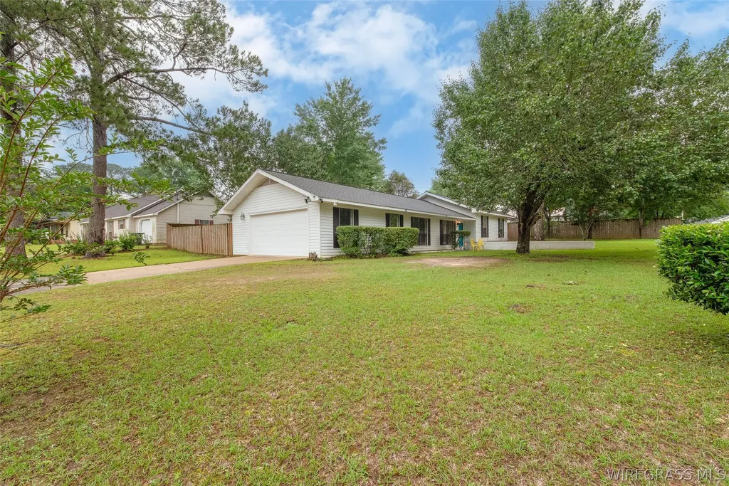 101 Foxhill Drive Enterprise AL 36330