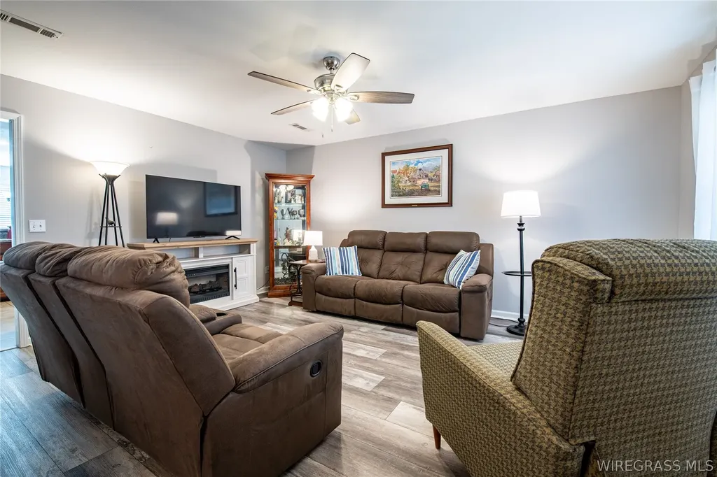 153 Knotts Court New Brockton AL 36351
