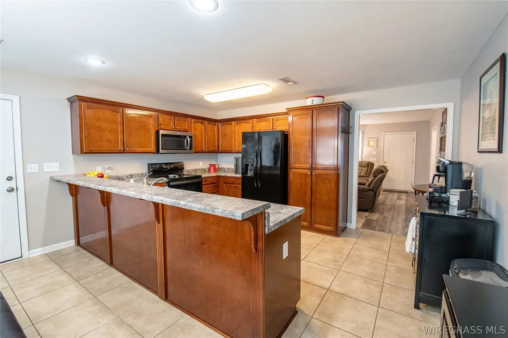 153 Knotts Court New Brockton AL 36351