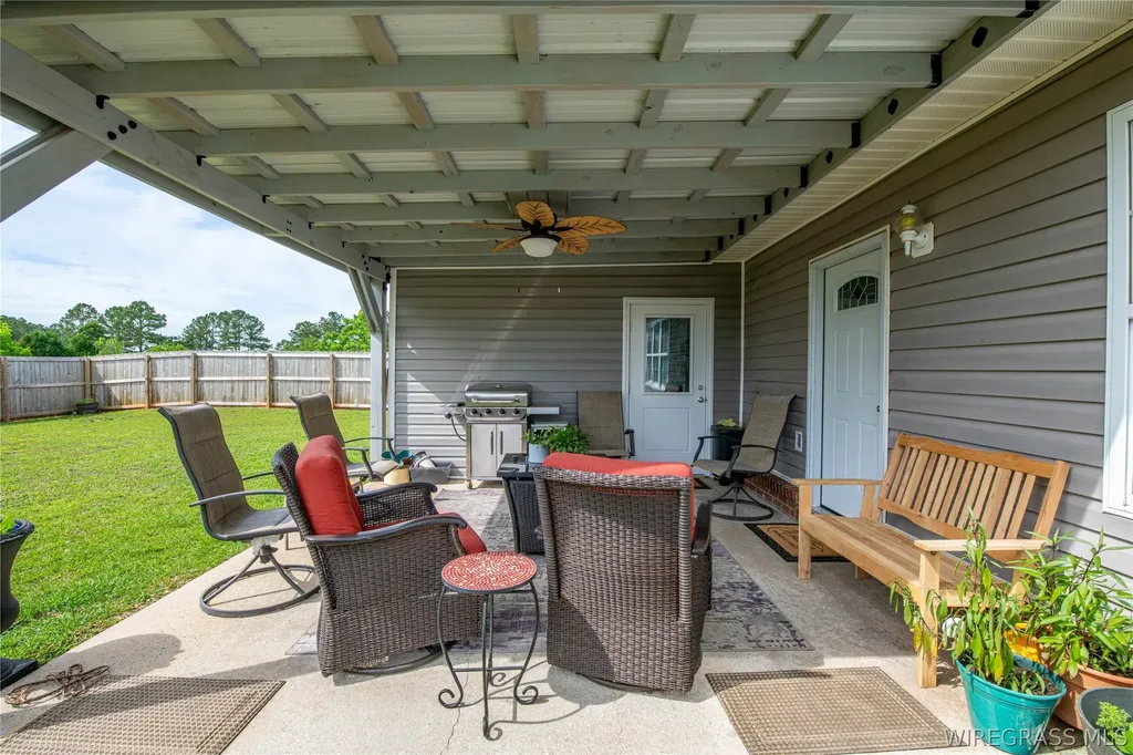 153 Knotts Court New Brockton AL 36351
