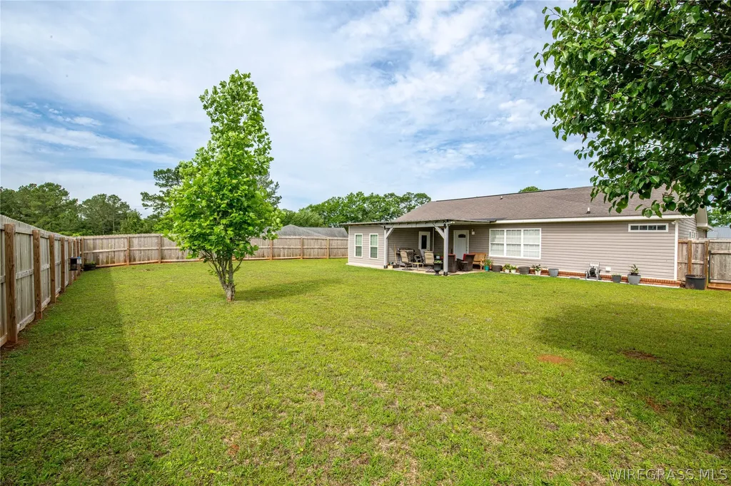 153 Knotts Court New Brockton AL 36351